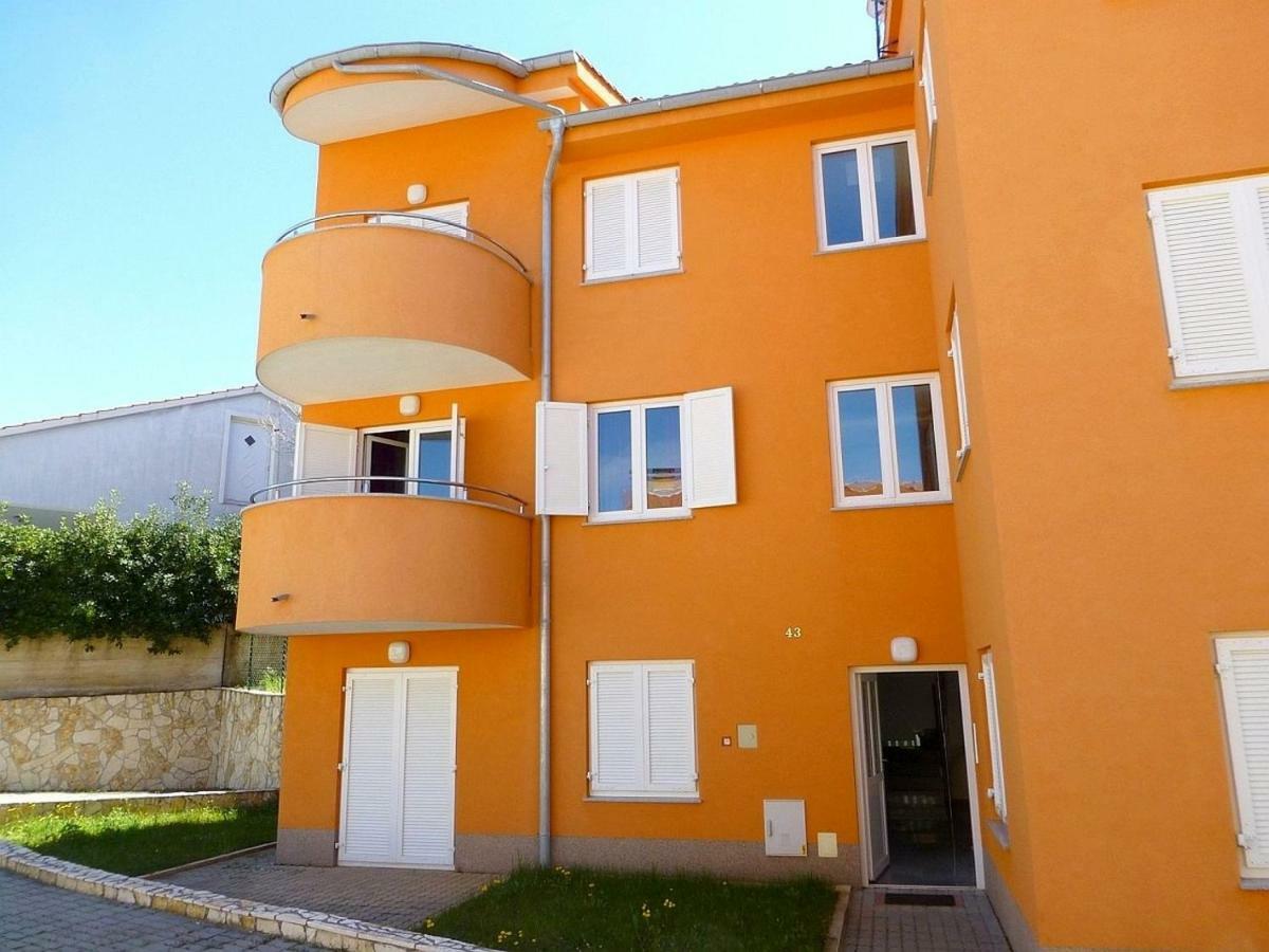 Apartments Kvesic Šilo Exterior foto